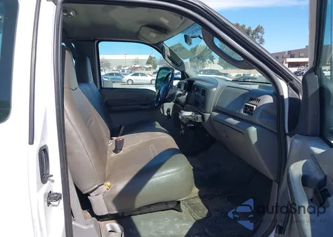 2003 Ford F-350 Lariat/Xl/Xlt from USA, damaged, VIN 1FDSX30L53EC20429